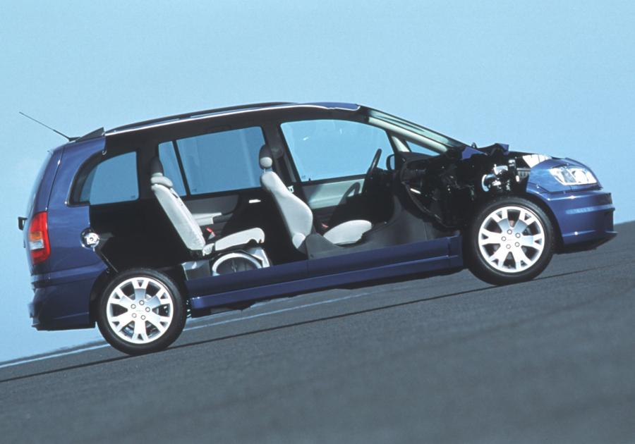  Opel HydroGen3 Concept 2005 года  (фото 1 из 69)